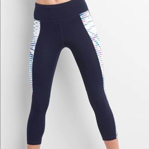 GapFit Sculpt Compression Capris Navy Leggings
